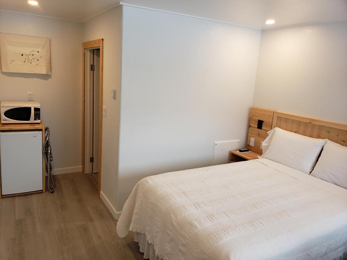 Quest Motel Whitewood Bagian luar foto