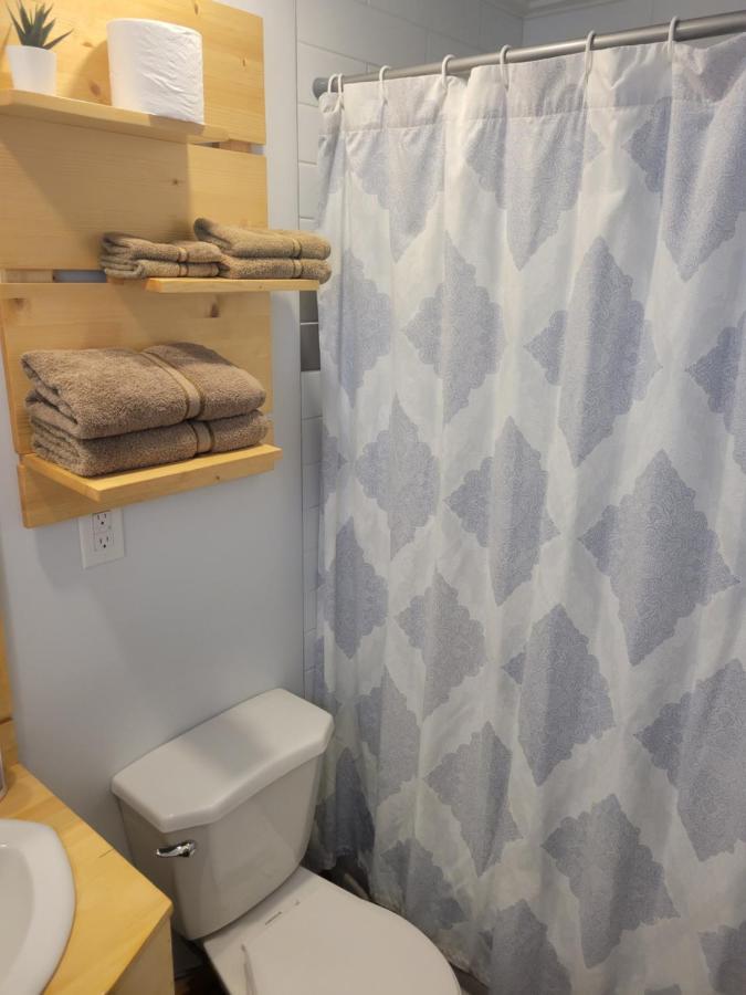 Quest Motel Whitewood Bagian luar foto