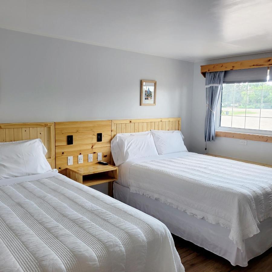 Quest Motel Whitewood Ruang foto