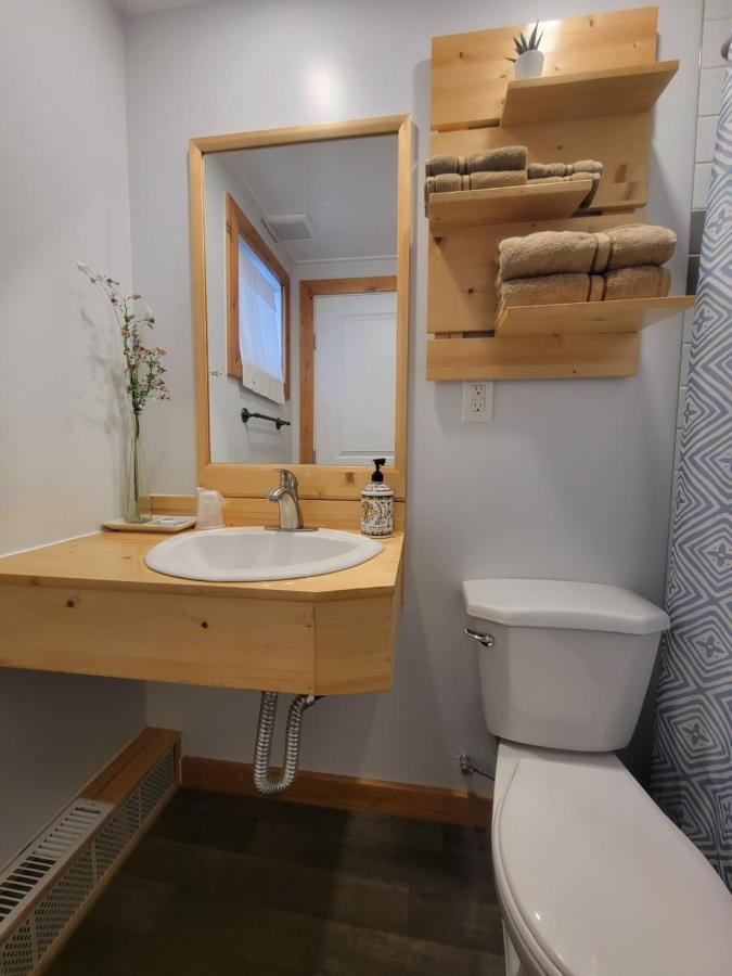 Quest Motel Whitewood Bagian luar foto