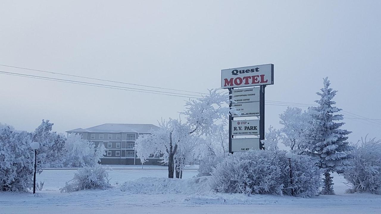 Quest Motel Whitewood Bagian luar foto