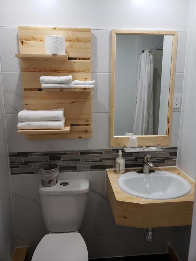 Quest Motel Whitewood Bagian luar foto