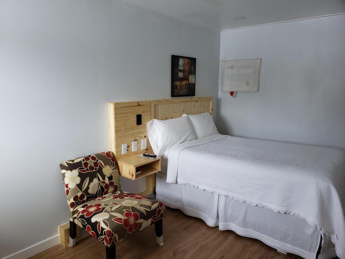 Quest Motel Whitewood Bagian luar foto